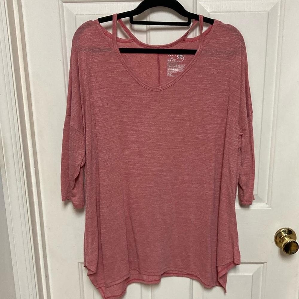 3/$20…bundle and save …
Cute 1x top